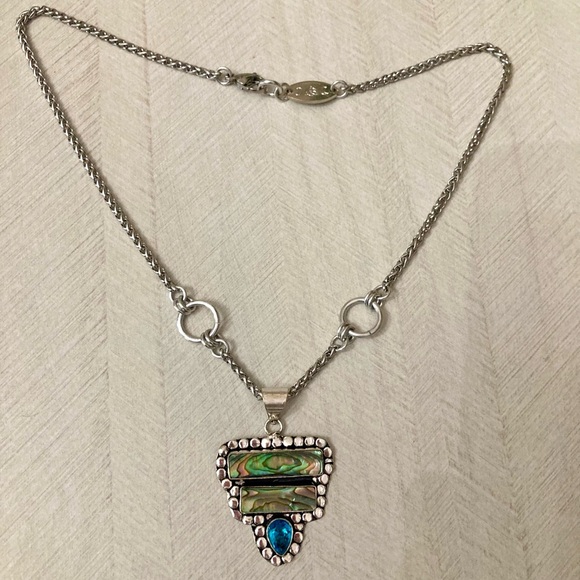 Natural blue green abalone shell & blue Indian topaz gemstone boho necklace - Picture 15 of 15